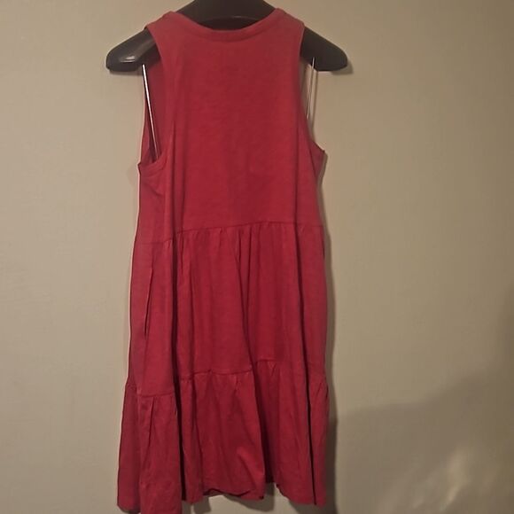 GAP WOMAN TIER DRESS LVERY BERRY NEW - Picture 7 of 7